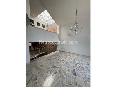 Casa de 5 alcobas en venta en Seminario, Cali, 420 m² · foto 6 de 10