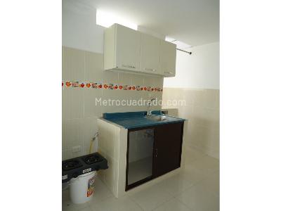 Casa de 3 alcobas en venta en El Dorado, Cali, 460 m² · foto 2 de 10
