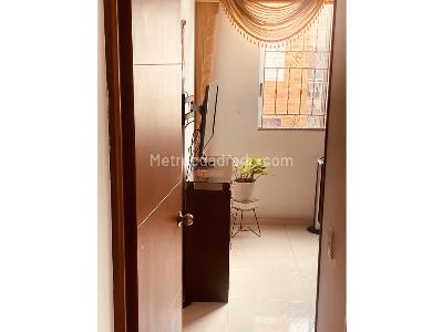 Apartamento en venta en Primero De Mayo, Cali · foto 9 de 17