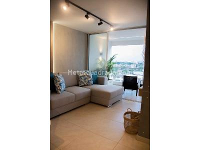 Apartamento de 2 alcobas en venta en Los Cambulos, Cali, 74 m² · foto 2 de 8
