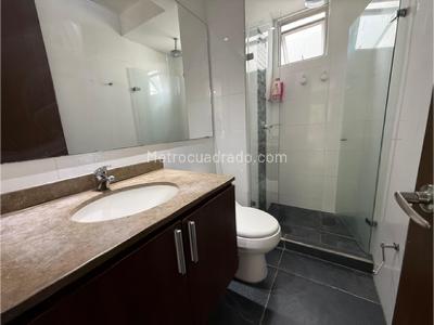 Apartamento de 3 alcobas en venta en Menga, Cali, 115 m² · foto 9 de 12