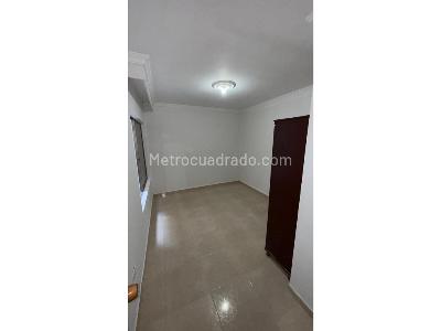 Casa de 4 alcobas en venta en Ciudad 2000, Cali, 270 m² · foto 11 de 17