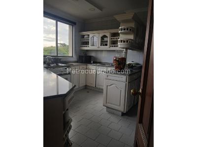 Apartamento de 4 alcobas en venta en Ciudad Jardin, Cali, 187 m² · foto 4 de 14