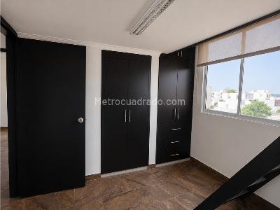 Apartamento en venta en Colseguros, Cali · foto 4 de 13