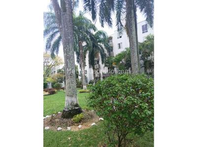 Apartamento en venta en Valle Del Lili, Cali · foto 13 de 14