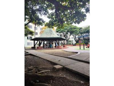 Apartamento de 3 alcobas en venta en Cañaverales, Cali, 57 m² · foto 13 de 15