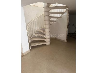 Casa de 5 alcobas en venta en Tequendama, Cali, 377 m² · foto 3 de 15