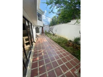 Casa de 4 alcobas en venta en Ciudad Jardin, Cali, 266 m² · foto 19 de 20
