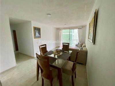 Apartamento de 3 alcobas en venta en El Refugio, Cali, 74 m² · foto 2 de 8