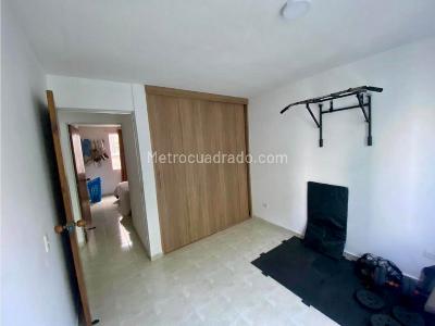 Apartamento de 3 alcobas en venta en El Refugio, Cali, 74 m² · foto 7 de 8