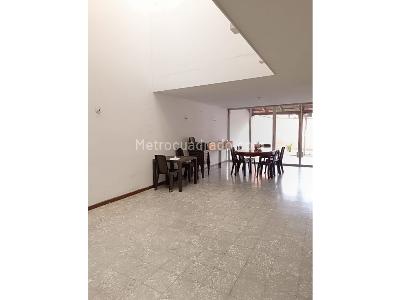 Casa de 4 alcobas en venta en San Fernando, Cali, 277 m² · foto 2 de 12