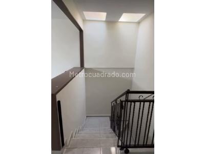 Casa de 5 alcobas en venta en Valle Del Lili, Cali, 230 m² · foto 11 de 17