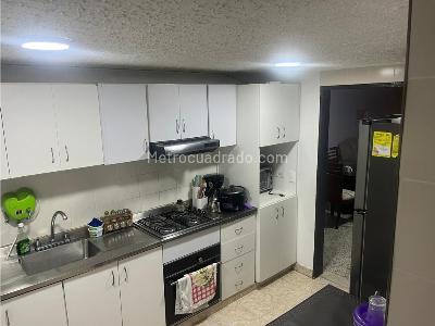 Apartamento de 3 alcobas en venta en Tequendama, Cali, 111 m² · foto 4 de 9