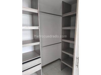 Apartamento en venta en Valle Del Lili, Cali · foto 4 de 13