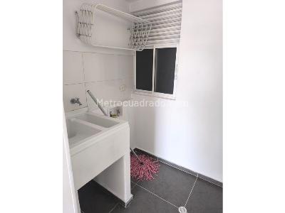 Apartamento en venta en Valle Del Lili, Cali · foto 8 de 13