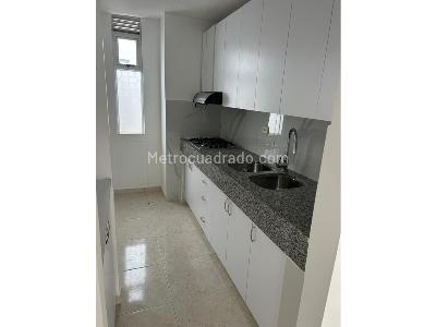 Apartamento de 3 alcobas en venta en El Refugio, Cali, 72 m² · foto 3 de 10