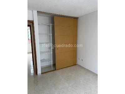 Apartamento de 3 alcobas en venta en El Refugio, Cali, 72 m² · foto 7 de 10