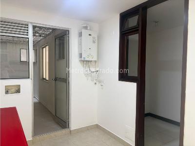Apartamento de 3 alcobas en venta en Cristales, Cali, 115 m² · foto 13 de 20