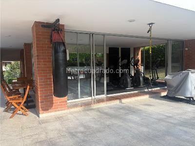 Apartamento de 3 alcobas en venta en Cristales, Cali, 115 m² · foto 16 de 20