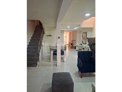 Casa de 5 alcobas en venta en El Bosque, Cali, 220 m² · foto 4 de 9