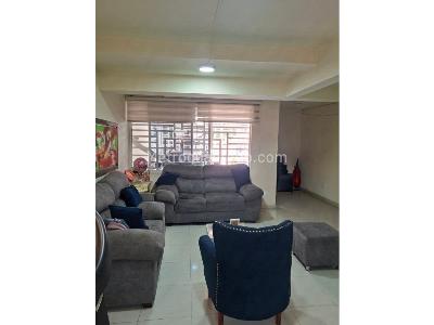 Casa de 5 alcobas en venta en El Bosque, Cali, 220 m² · foto 5 de 9