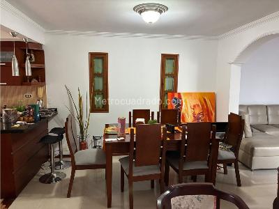 Casa de 2 alcobas en venta en Ciudad Jardin, Cali, 190 m² · foto 2 de 20