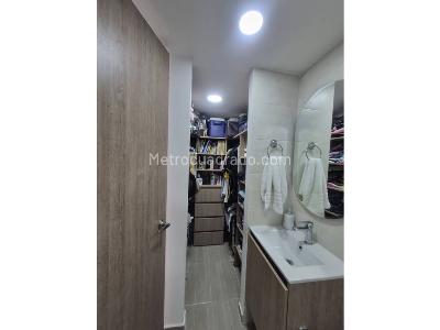 Apartamento en venta en Valle Del Lili, Cali · foto 6 de 8