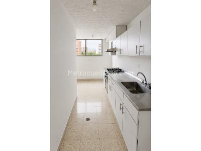 Apartamento de 2 alcobas en venta en Granada, Cali, 95 m² · foto 4 de 9