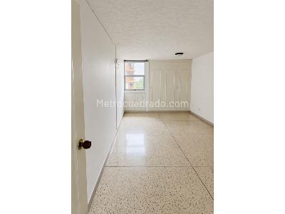 Apartamento de 2 alcobas en venta en Granada, Cali, 95 m² · foto 7 de 9