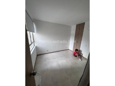 Apartamento en venta en Prados Del Norte, Cali · foto 6 de 15