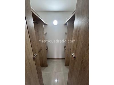 Apartamento en venta en Prados Del Norte, Cali · foto 7 de 15