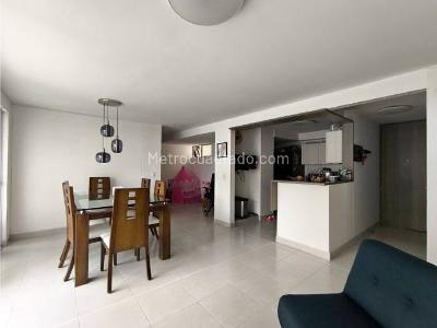 Apartamento de 3 alcobas en venta en Valle Del Lili, Cali, 94 m² · foto 2 de 10
