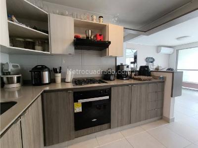 Apartamento de 3 alcobas en venta en Valle Del Lili, Cali, 94 m² · foto 3 de 10