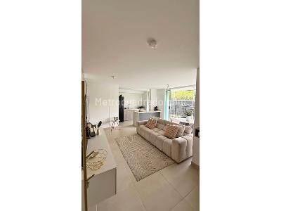 Apartamento de 3 alcobas en venta en Valle Del Lili, Cali, 78 m² · foto 2 de 9