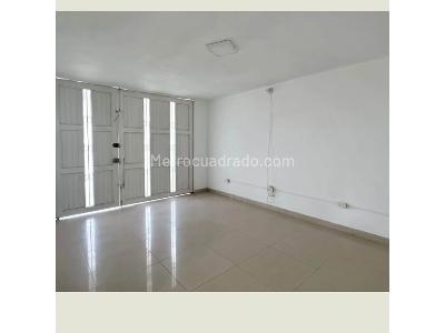 Casa de 5 alcobas en venta en Quintas De Don Simon, Cali, 286 m² · foto 3 de 8