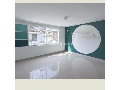 Casa de 5 alcobas en venta en Quintas De Don Simon, Cali, 286 m² · foto 5 de 8