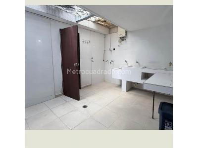 Casa de 5 alcobas en venta en Quintas De Don Simon, Cali, 286 m² · foto 8 de 8