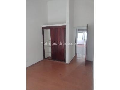 Casa de 4 alcobas en venta en Ciudad 2000, Cali, 180 m² · foto 6 de 12