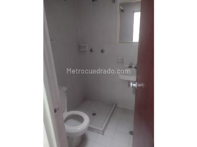 Casa de 4 alcobas en venta en Ciudad 2000, Cali, 180 m² · foto 9 de 12