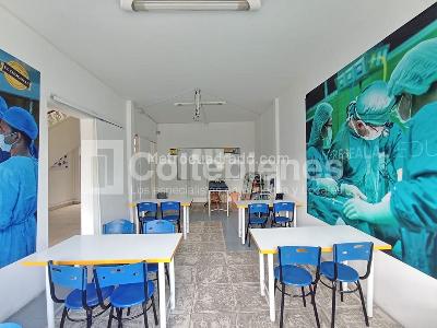 Casa de 5 alcobas en venta en Prado, Medellín, 263 m² · foto 2 de 20