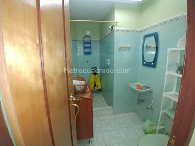 Casa de 5 alcobas en venta en Cristo Rey, Medellín, 510 m² · foto 17 de 18