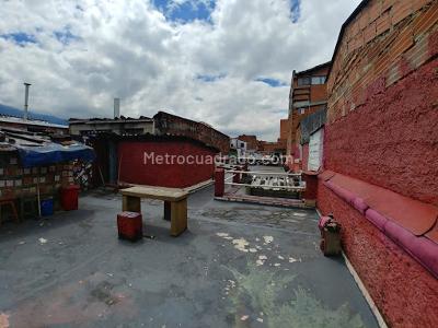 Casa de 5 alcobas en venta en Cristo Rey, Medellín, 510 m² · foto 4 de 18