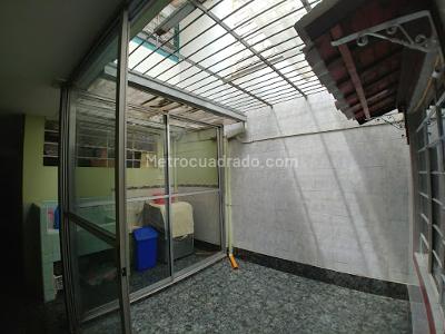 Casa de 5 alcobas en venta en Cristo Rey, Medellín, 510 m² · foto 9 de 18
