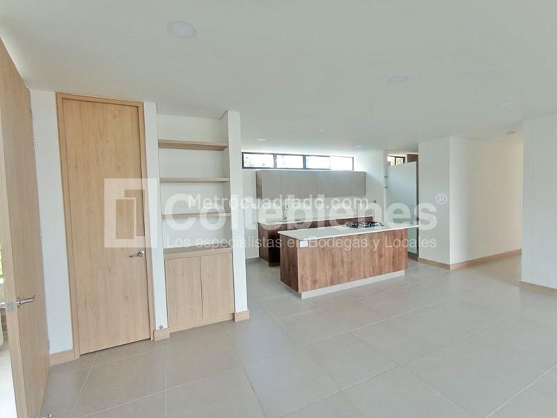 Brand New 2BR Apartment in Marymount, El Poblado - 2
