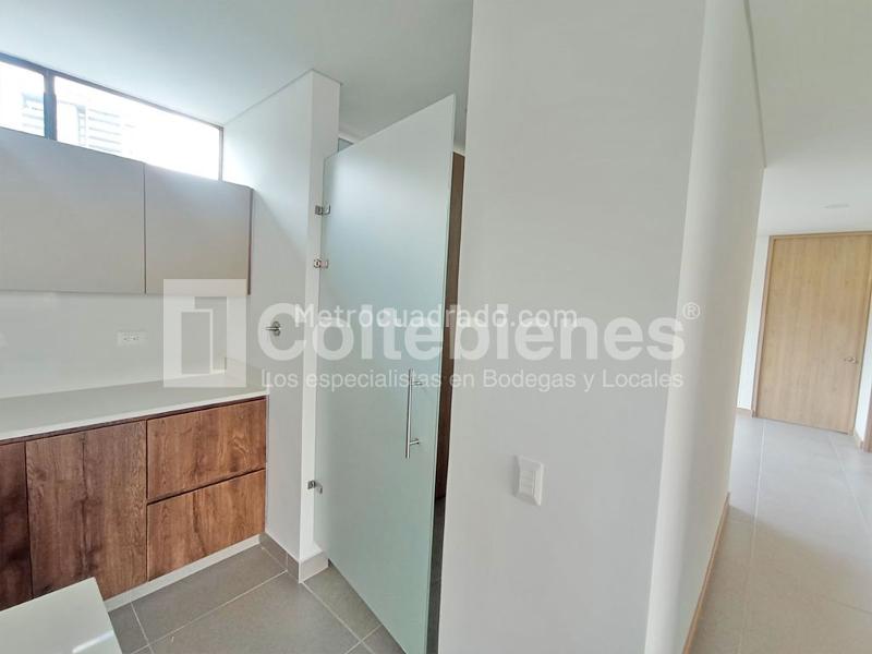 Brand New 2BR Apartment in Marymount, El Poblado - 5