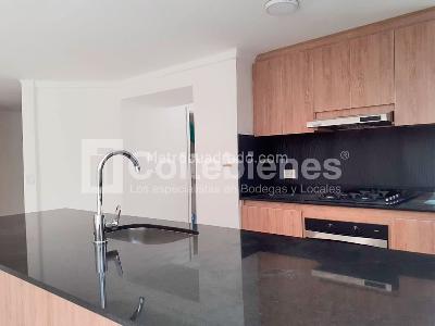 Apartamento de 3 alcobas en venta en El Poblado, Medellín, 107 m² · foto 3 de 16
