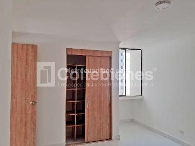 Apartamento de 3 alcobas en venta en El Poblado, Medellín, 107 m² · foto 7 de 16