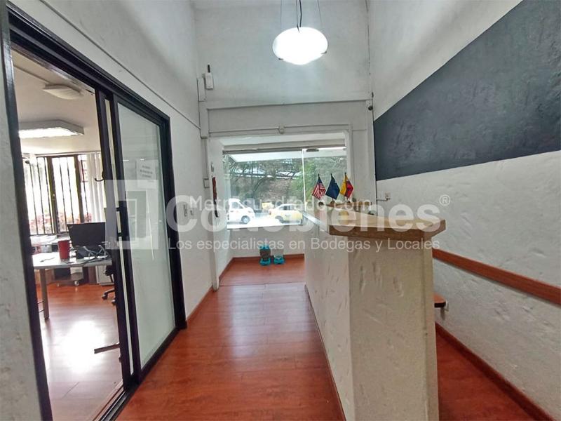 Casa Comercial de 3 Niveles en Las Palmas, El Poblado