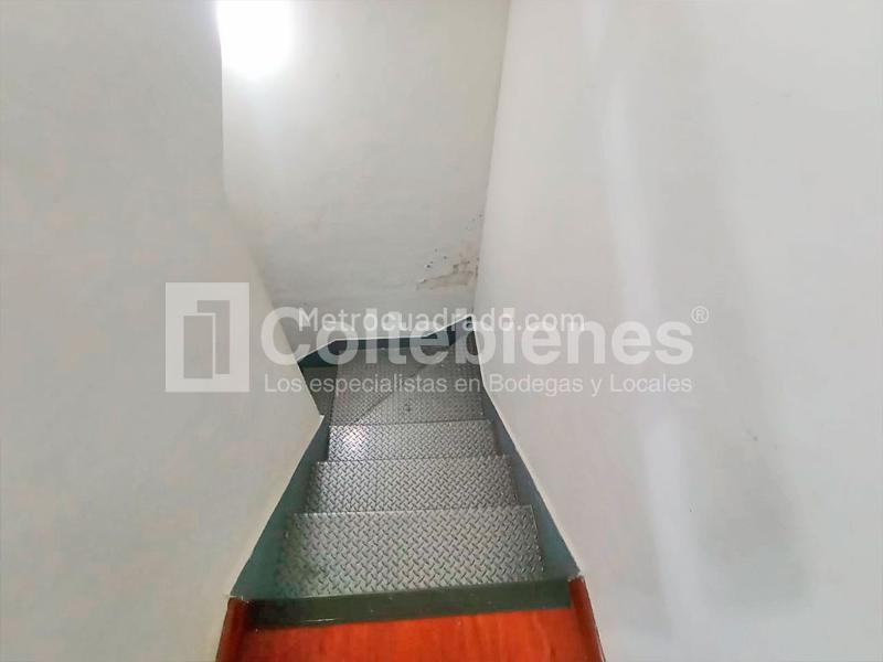 Commercial 3-Level House in Las Palmas, El Poblado - 8