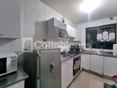 Casa de 5 alcobas en venta en El Poblado, Medellín, 281 m² · foto 7 de 20